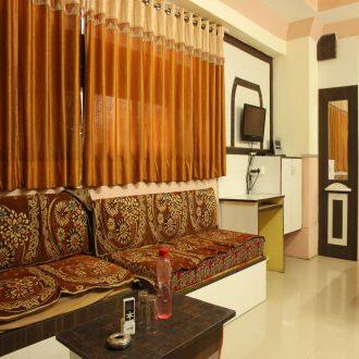 Hotel Madhushri, Ahmedabad 4